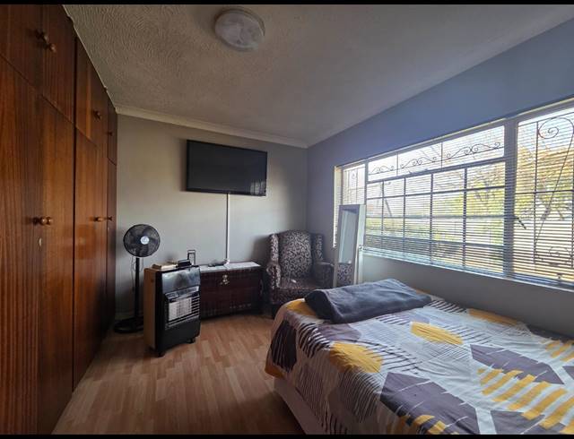 4 BEDROOM HOUSE FOR SALE IN GENERAL ALBERTSPARK